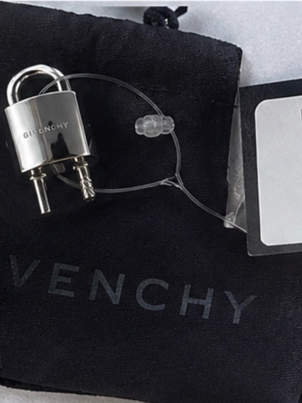 Givenchy silver u lock ring size 50/5.5 brand new unisex - Picture 4 of 9